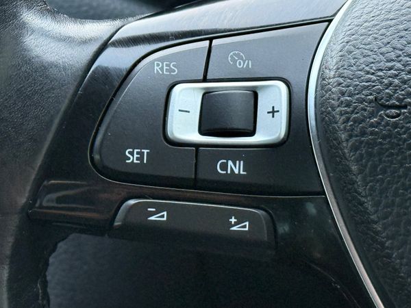 Stunning 171 Volkswagen Jetta Highline! 375649701