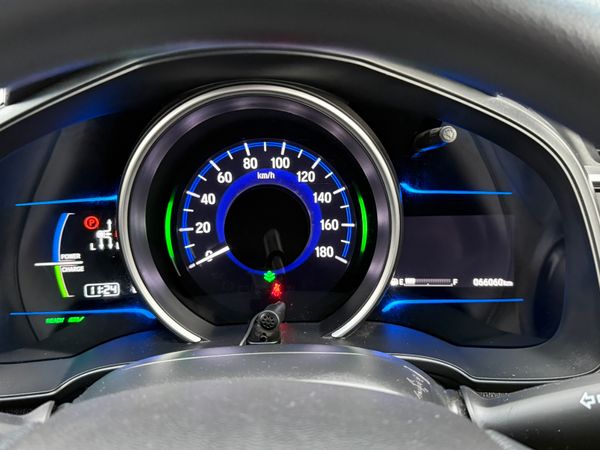 2015 Honda Jazz/FIT  1.5 Hybrid auto, 41K Miles 375640207