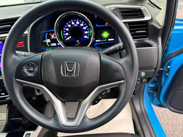 2015 Honda Jazz/FIT  1.5 Hybrid auto, 41K Miles 375640208