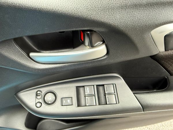 2015 Honda Jazz/FIT  1.5 Hybrid auto, 41K Miles 375640216