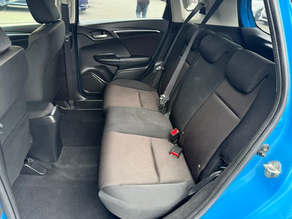 2015 Honda Jazz/FIT  1.5 Hybrid auto, 41K Miles 375640219