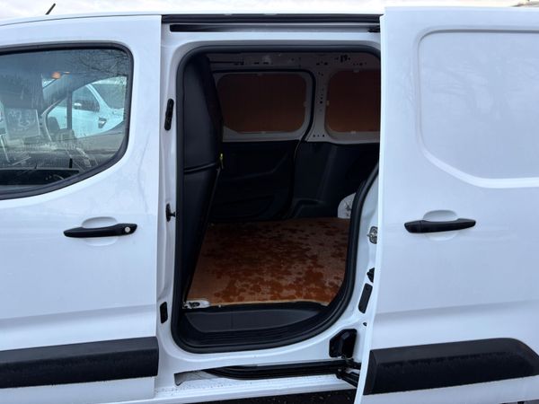 Peugeot Partner LWB Twin Slider 375664027