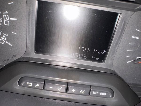 Peugeot Partner 375666179