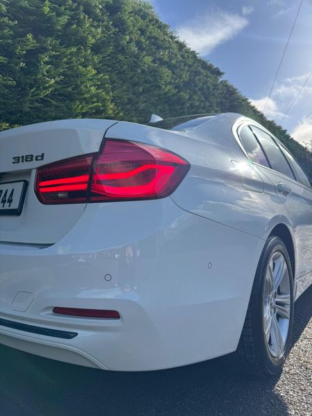 BMW 3-Series 2017 SPORT AUTO 318 D 2.0 375770555