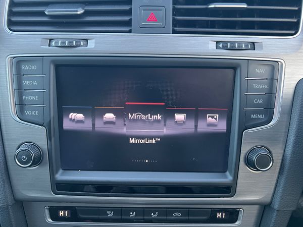 Volkswagen Golf 1.2 TSI Auto 375796635