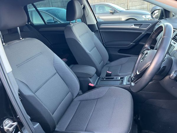 Volkswagen Golf 1.2 TSI Auto 375796631