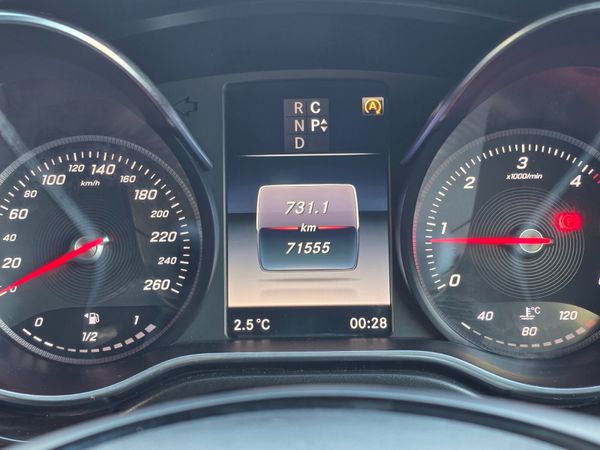 2016 Mercedes Benz V Class V250 8 Seater Low Milea 375870965