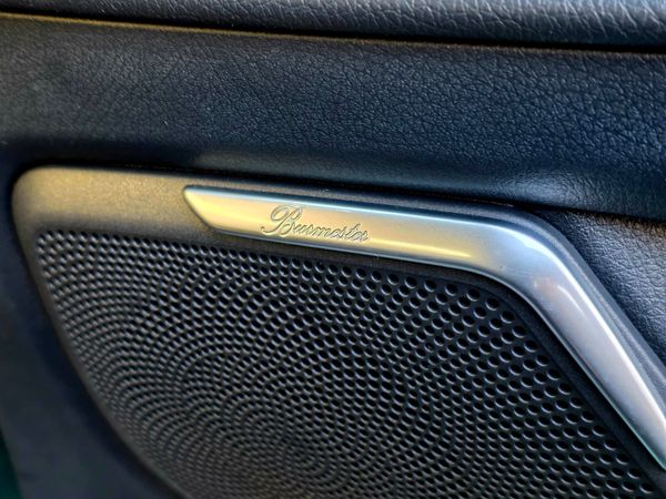 2016 Mercedes Benz V Class V250 8 Seater Low Milea 375870980