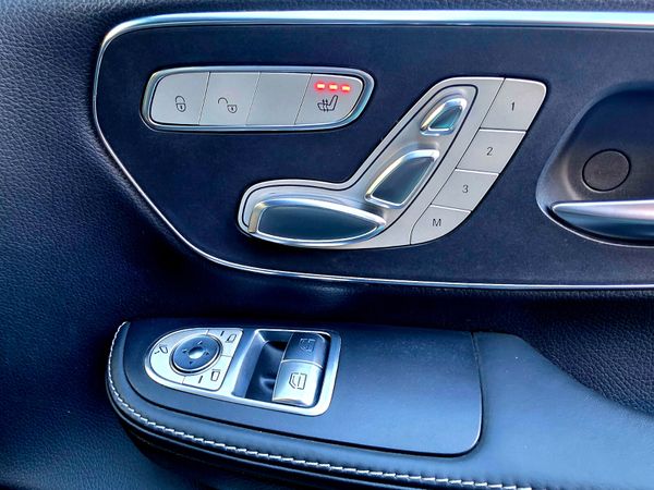 2016 Mercedes Benz V Class V250 8 Seater Low Milea 375870981