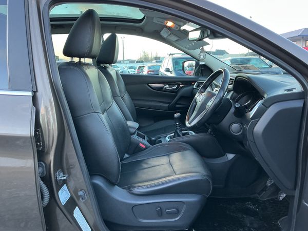 141 NISSAN QASHQAI PANORAMIC ROOF LOW KMS 375989810