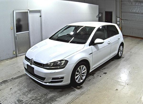 2015 (152) VW Golf 1.2 Petrol - Lounge Edition 376075682