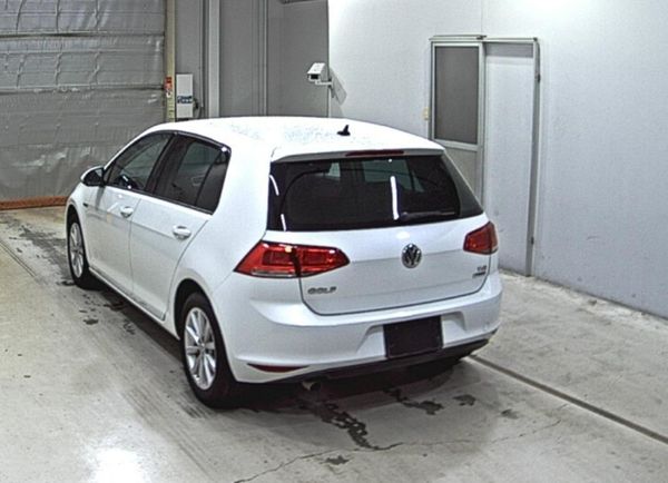 2015 (152) VW Golf 1.2 Petrol - Lounge Edition 376075683