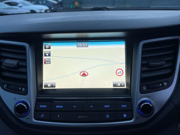 2017 (172) Hyundai Tucson Premium SE 2.0 CRDI 376168725