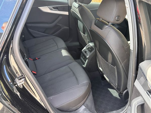 2022 AUDI A4 estate Auto 376201298