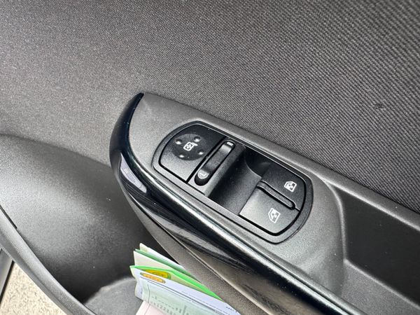 Opel Corsa 2016 SC 1.4  NCT 08-26 376302087