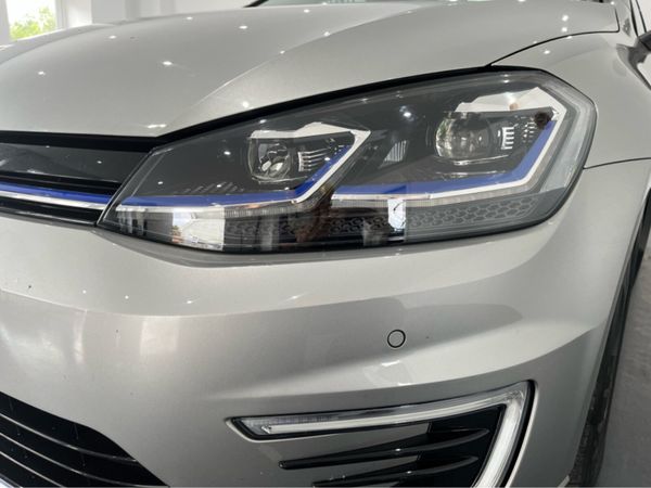 Volkswagen e-Golf PRICE DROP COMFORTLINE 5DR AUTO 376403031