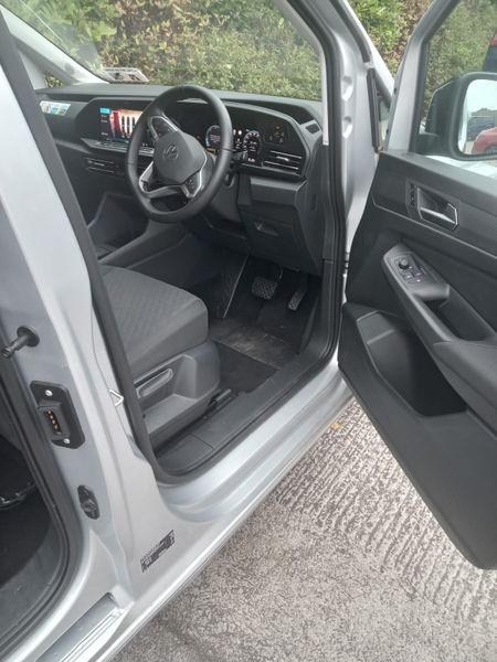 volkswagon caddy    maxi   mini bus 376526246