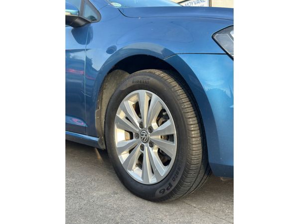 Volkswagen Golf AUTOMATIC LOW MILEAGE VW GOLF 376666780