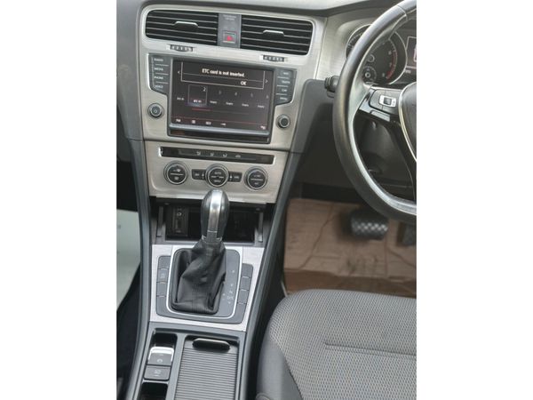 Volkswagen Golf AUTOMATIC LOW MILEAGE VW GOLF 376666797