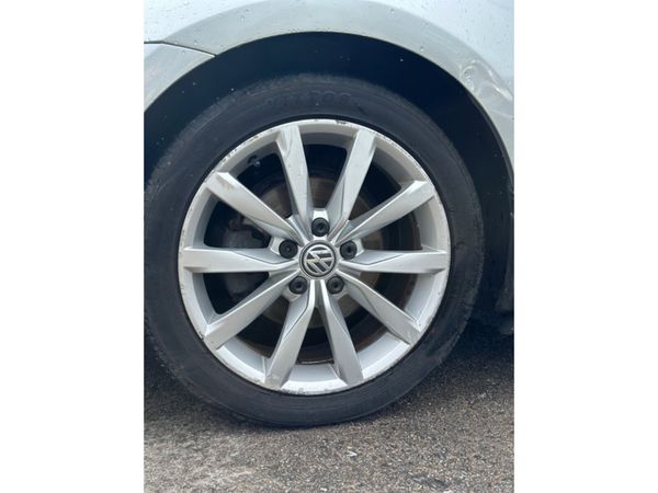 Volkswagen Golf HIGHLINE 1.2 TSI MANUAL 6SPEED FWD 376667218