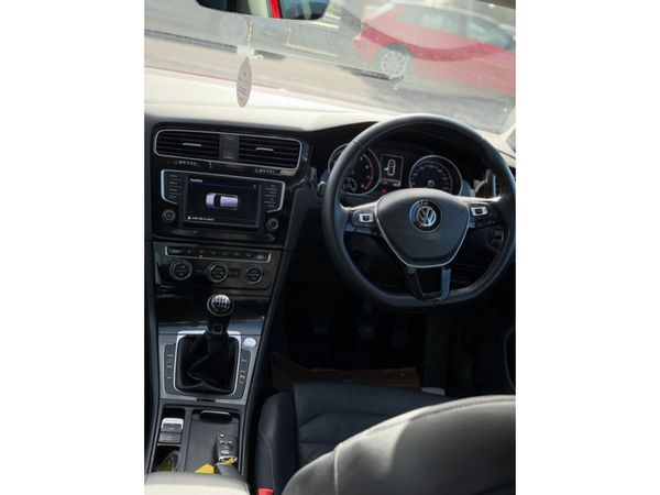 Volkswagen Golf HIGHLINE 1.2 TSI MANUAL 6SPEED FWD 376669640