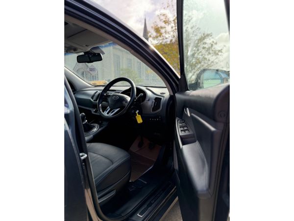 Kia Sportage 4 New Tyres - 1.7 PLATINUM 4DR 376670120