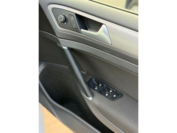 Volkswagen Golf 1.4 TSI MATCH BLUEMOTION 125PS 5 5 376670494