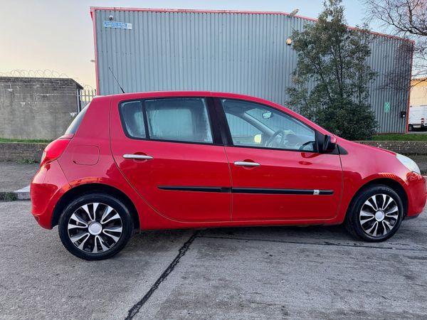 Renault Clio 2010 new NCT 6 months tax 376737522
