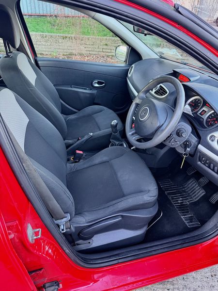 Renault Clio 2010 new NCT 6 months tax 376737533