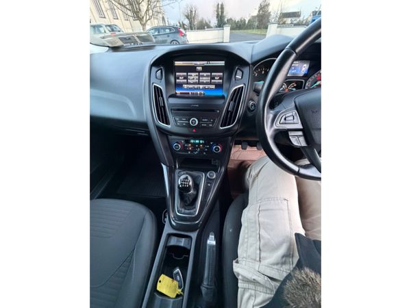 Ford Focus 1.5 TDCI TITANIUM 120PS 6SPEED 5DR 376784369