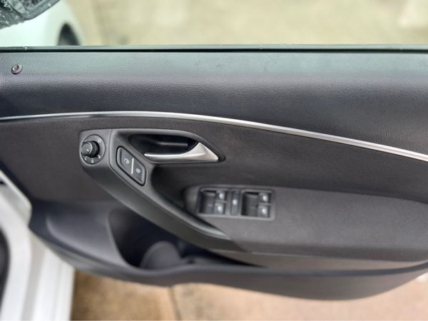 Volkswagen Polo ONLY 24,000km!! NEW NCT - DBA-6RCJ 376794368