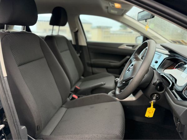 Volkswagen Polo VERY LOW MILEAGE - TRENDLINE 1.0 M 376795925