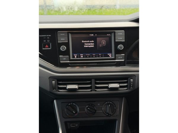 Volkswagen Polo VERY LOW MILEAGE - TRENDLINE 1.0 M 376795927