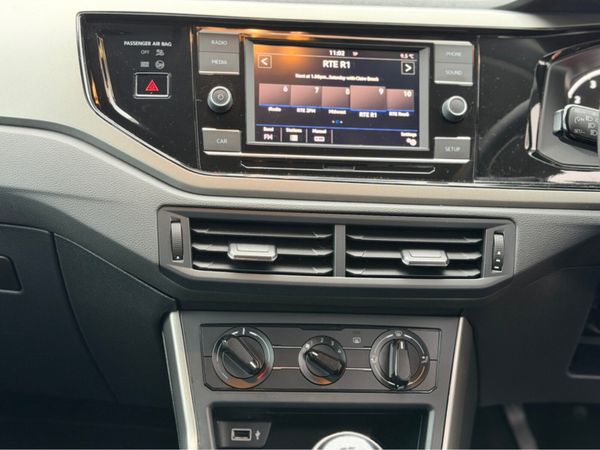 Volkswagen Polo VERY LOW MILEAGE - TRENDLINE 1.0 M 376795921