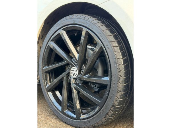 Volkswagen Golf LOW MILEAGE  - 1.6 TDI MATCH 115PS 376797003