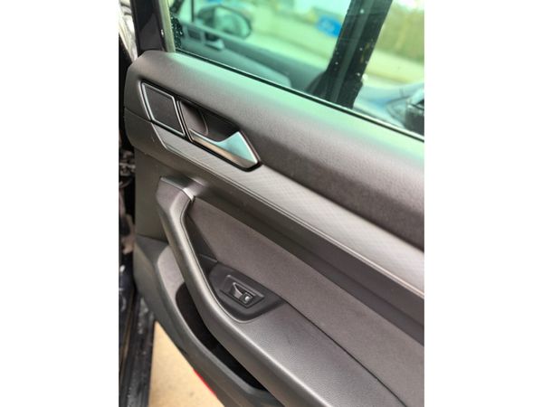 Volkswagen Passat LOW MILEAGE- BUSINESS 2.0 TDI MA 376798453