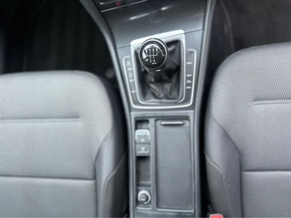 Volkswagen Golf 1.6 TDI SE NAV BLUEMOTION 115PS 5D 376801665