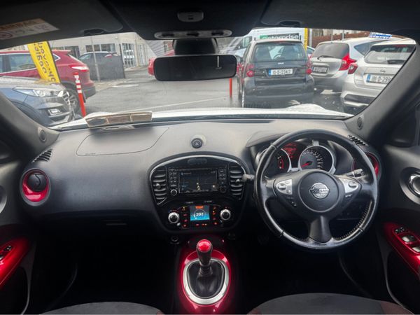 Nissan Juke SV Premium – Pearl White, High Spec 376914050