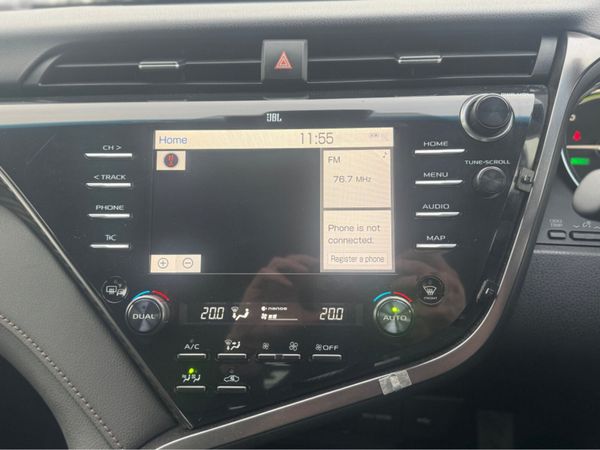 Toyota Camry Hybrid – Pearl White, High Spec, JBL, 376917660