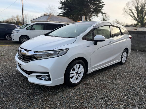 Honda Fit shuttle 2015 377002456