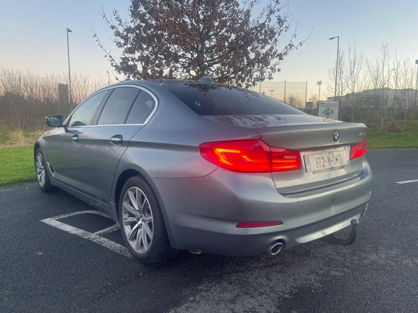 BMW 5-Series 2017 377274584