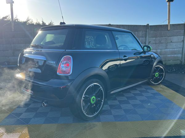 Mini Cooper 1.6 Auto Petrol 377277666