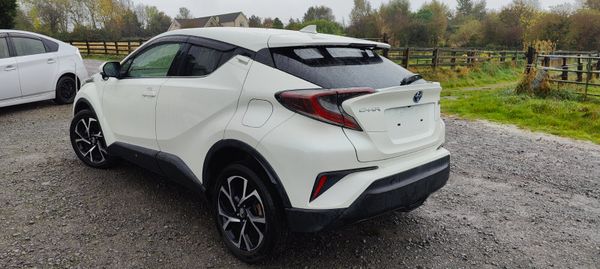 2017 Toyota CHR (Pear White) 370001497