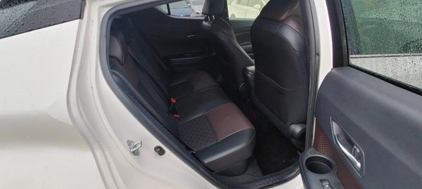 2017 Toyota CHR (Pear White) 370001505