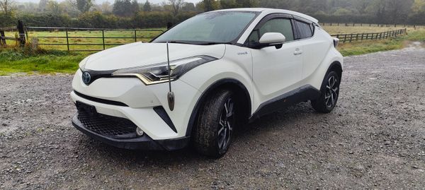 2017 Toyota CHR (Pear White) 370001509