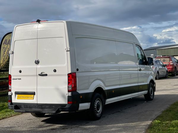 202 Volkswagen Crafter Highline 140bhp Spotless 370032567