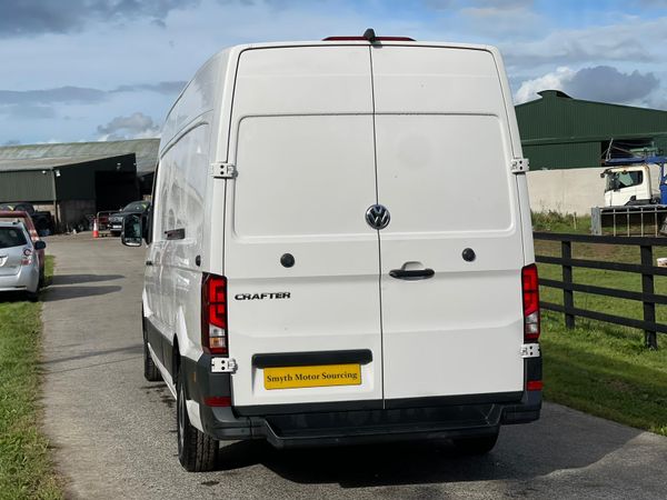 202 Volkswagen Crafter Highline 140bhp Spotless 370032560