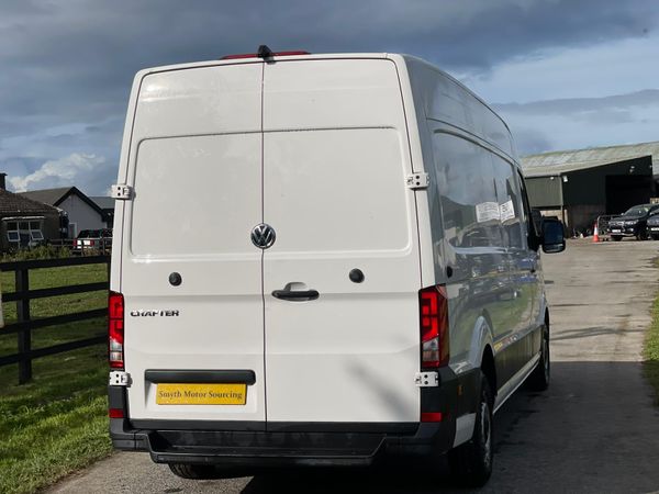 202 Volkswagen Crafter Highline 140bhp Spotless 370032563