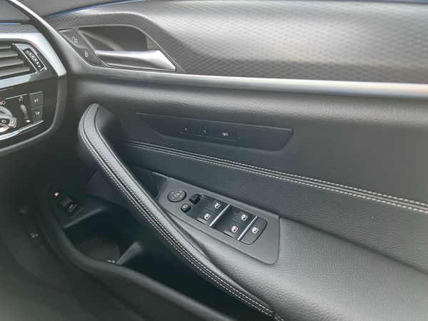 2022 (222) BMW 530E M Sport 2.0 Auto PHEV- Estate 370048056