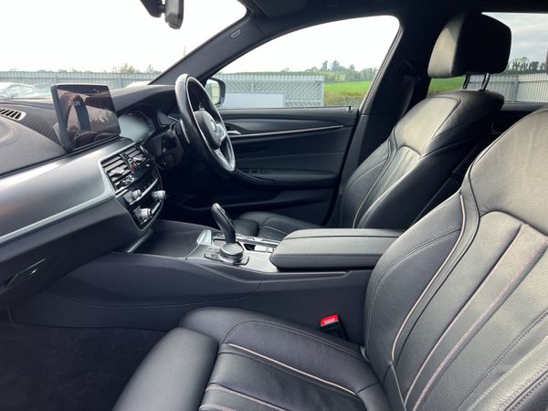 2022 (222) BMW 530E M Sport 2.0 Auto PHEV- Estate 370048051